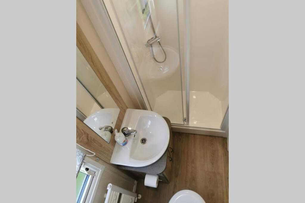 8 Sleep Chalet At Newquay Away Resorts Nb160 Exterior photo